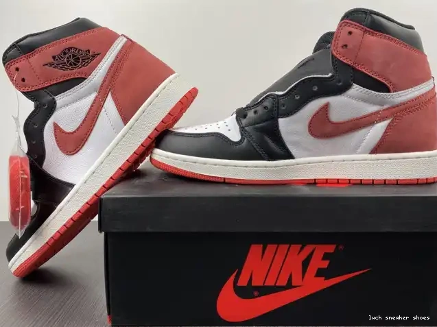 Reps LUCY 'Track High 555088-112 Air Red' Jordan 1 OG Retro 0522